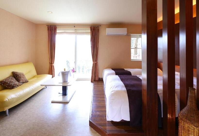 Номер Стандарт Вид на Сад, Karuizawa Hotel Soyokaze