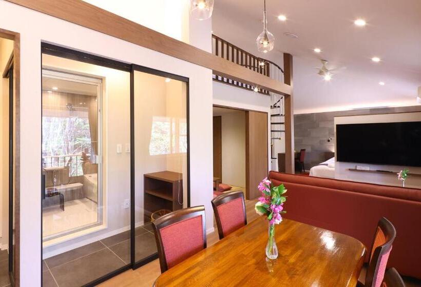 Люкс с Балконом, Karuizawa Hotel Soyokaze