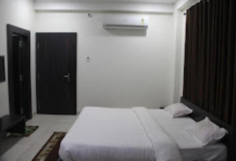 Номер Deluxe, Devraj Palace,maheshwar