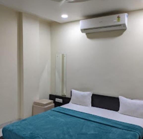 Номер Стандарт, Devraj Palace,maheshwar