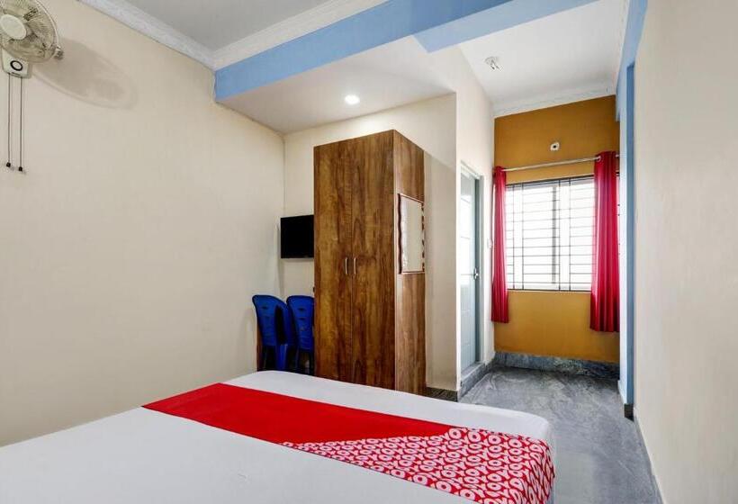 标准间, J.b. Boarding And Lodging