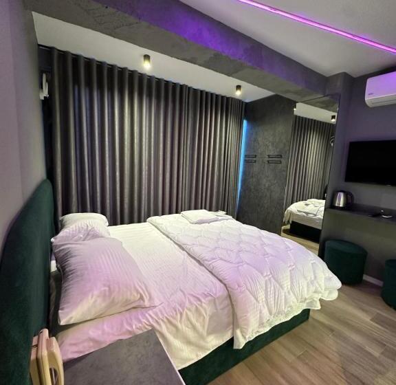 스탠다드 룸, Love Hotel Tirana