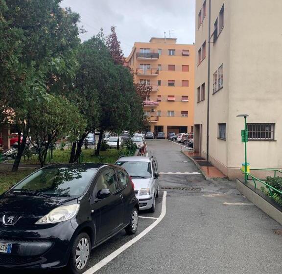 バス共有のスタンダードルーム, Erzelli S House By Smart Home, Apt A Con 3 Camere