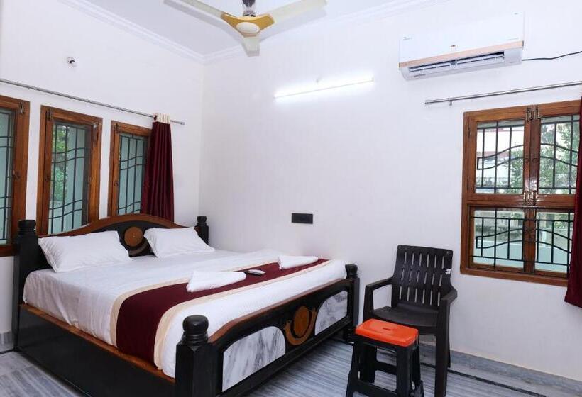 Стандартный Номер Кровать Кинг, Sris Guest House