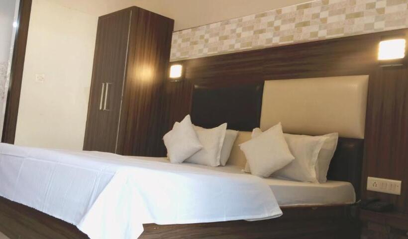 Номер Deluxe, Shyam Palace India Agra