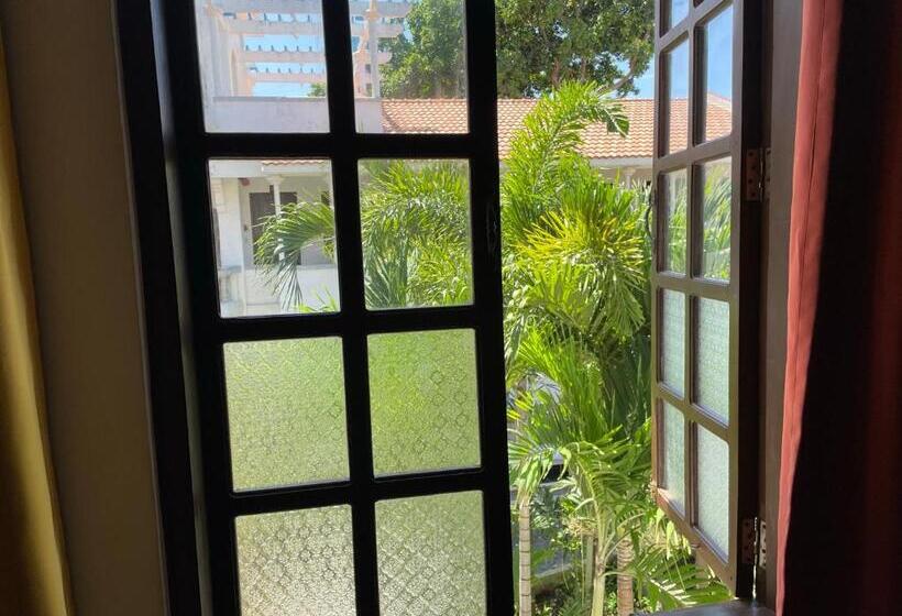 استودیوی استاندارد, Villa Apolonia Resort