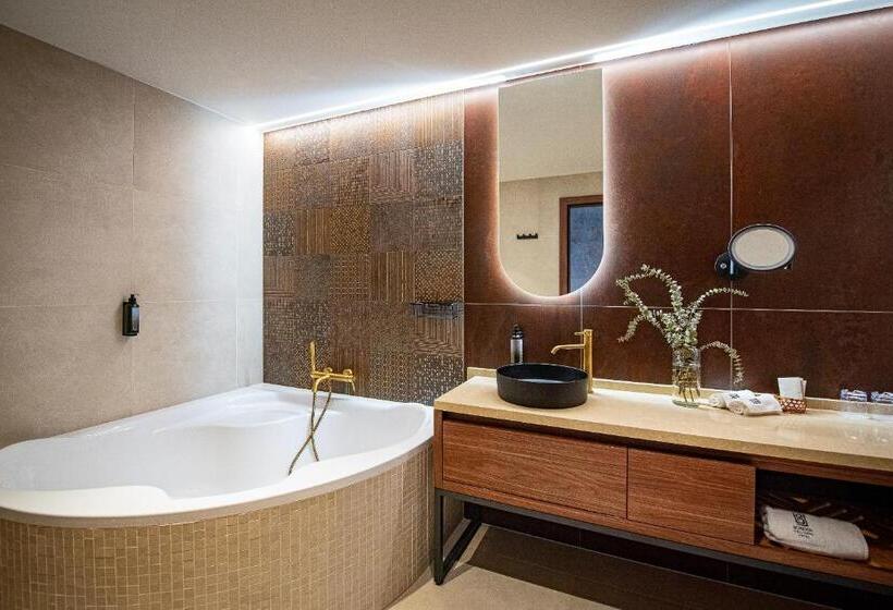 Стандартный Номер Кровать Кинг, Bordűr Wellness Hotel Superior és Szőnyegmúzeum