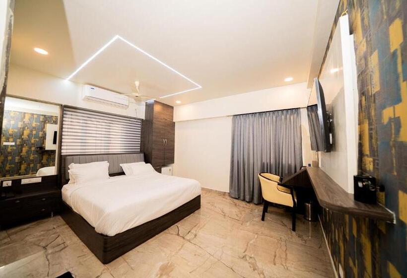 Номер Deluxe, Fabhotel Brk Iconic Residency