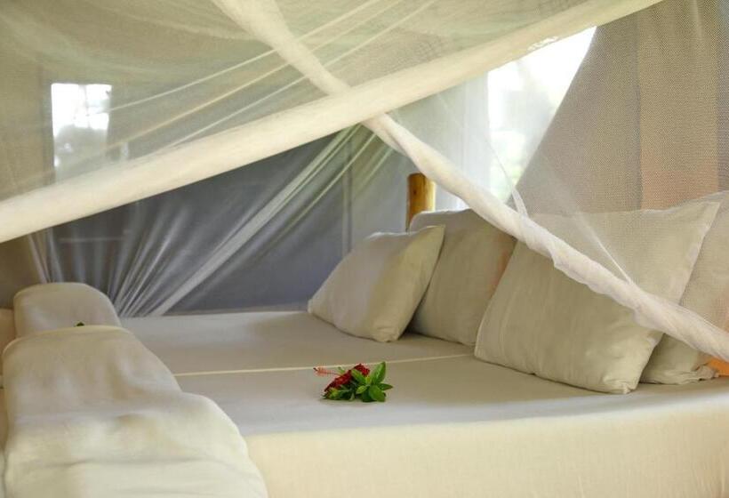 Standard Tent, Migunga Tented Camp