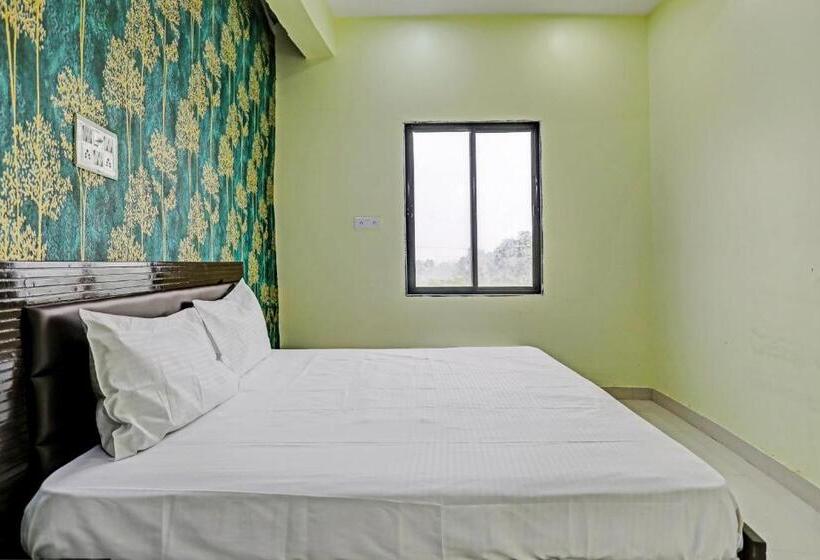 Трехместный Номер Классика, Spot On Hotel Pearl