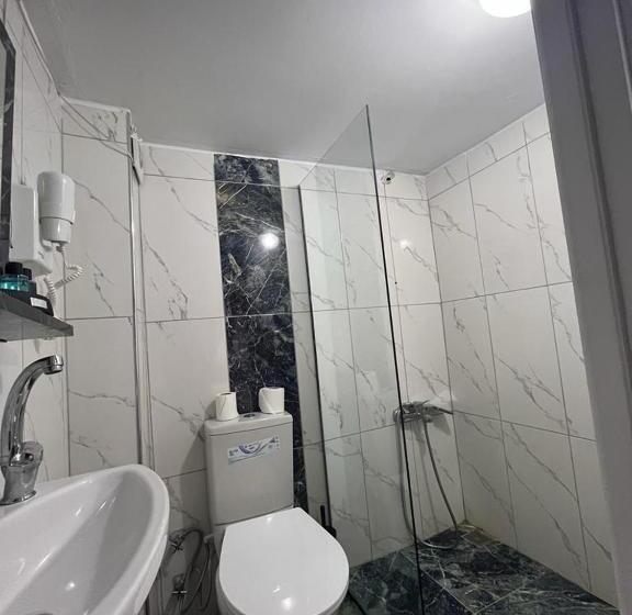 اتاق استاندارد, 9 ) Taksim’de şık Tasarım Otel Odası
