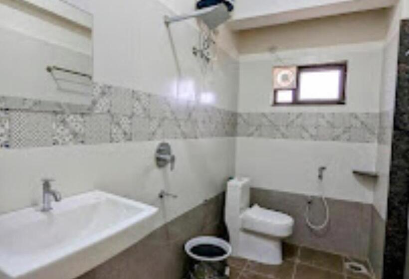 家庭套房, Hampi Delmont Resort