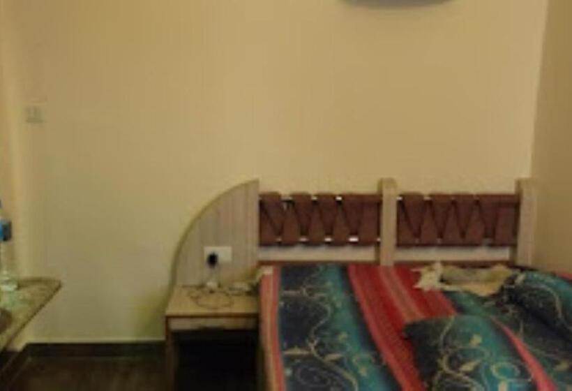 标准间, Rahul Guest House Varanasi