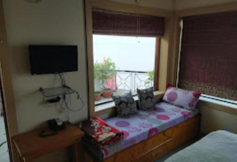 带大床的豪华间, Rahul Guest House Varanasi