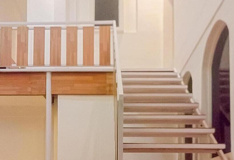 Номер Стандарт, Reddoorz At Jalan Pangkal Perjuangan Karawang