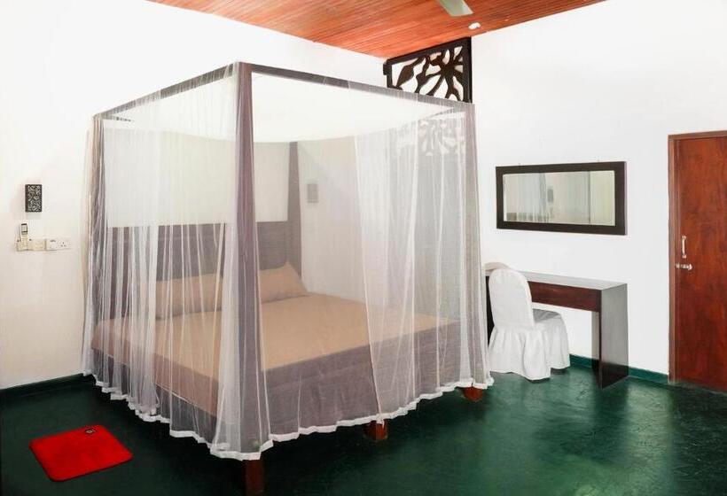 Номер Стандарт Вид на Сад, Villa Nadya Guesthouse
