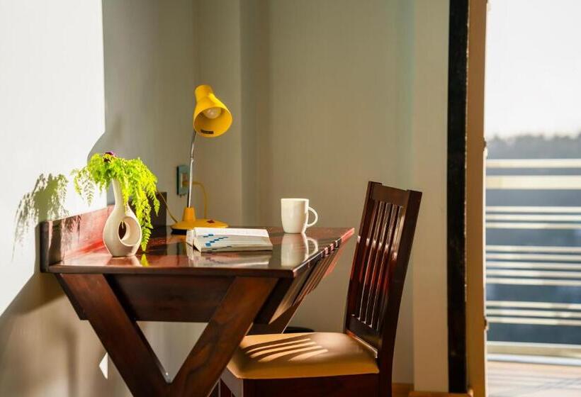 주니어 스위트 발코니, Alt Life Luxe   Uppper Bhagsu Mcleodganj