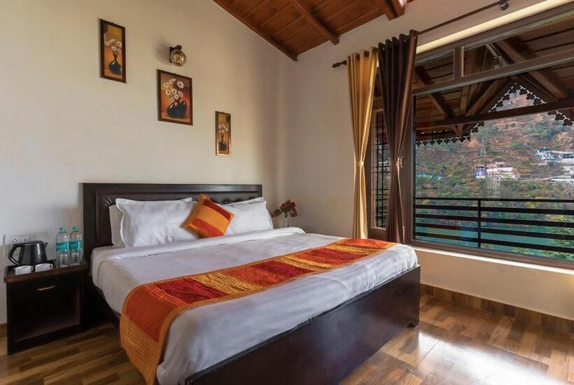 Номер Deluxe с Балконом, Upvan Inn Bhimtal