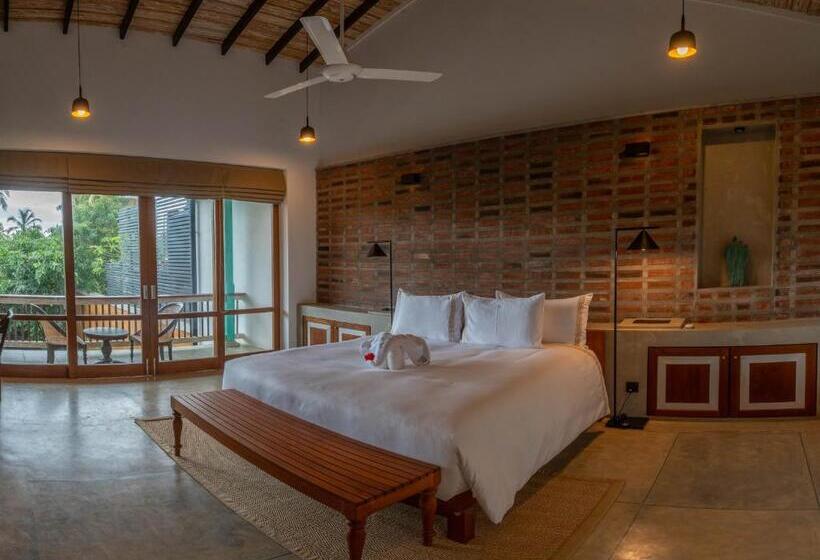 Номер Стандарт с Балконом, Villa V Kalutara