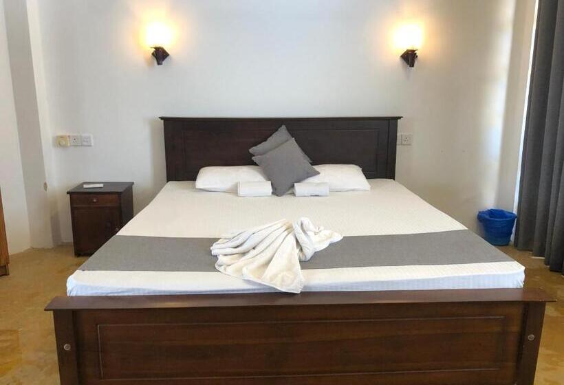 Семейный Номер Вид на Море, Opera Beach Inn