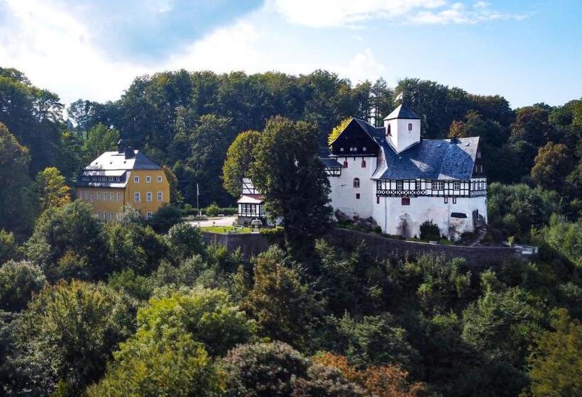 Номер Стандарт Вид на Сад, Kavaliershaus Neben Schloss Rauenstein