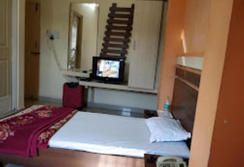 Номер Deluxe, Sai Darpan Chandrapur
