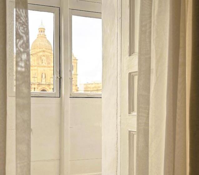 اتاق استاندارد, The Siggiewi Suites