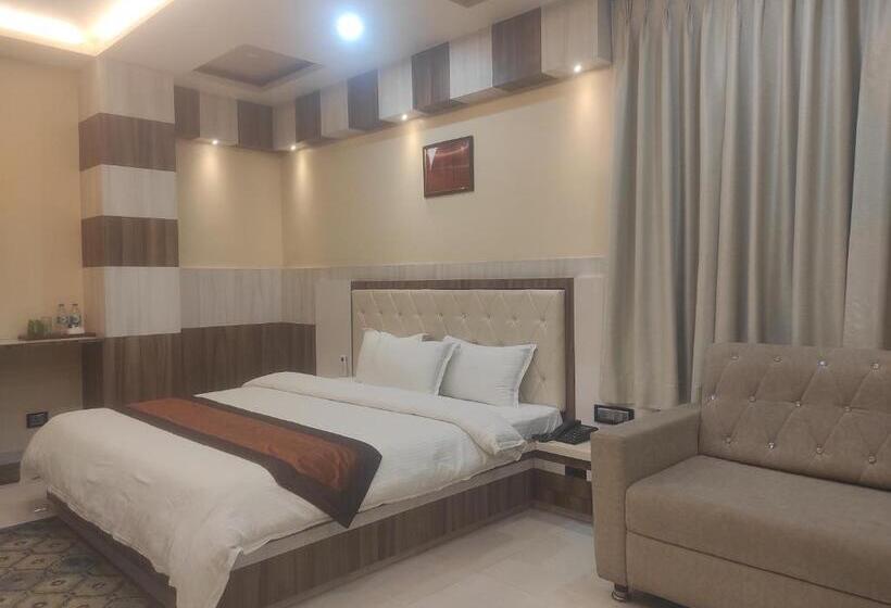 Стандартный Номер Кровать Кинг, Lee Palace