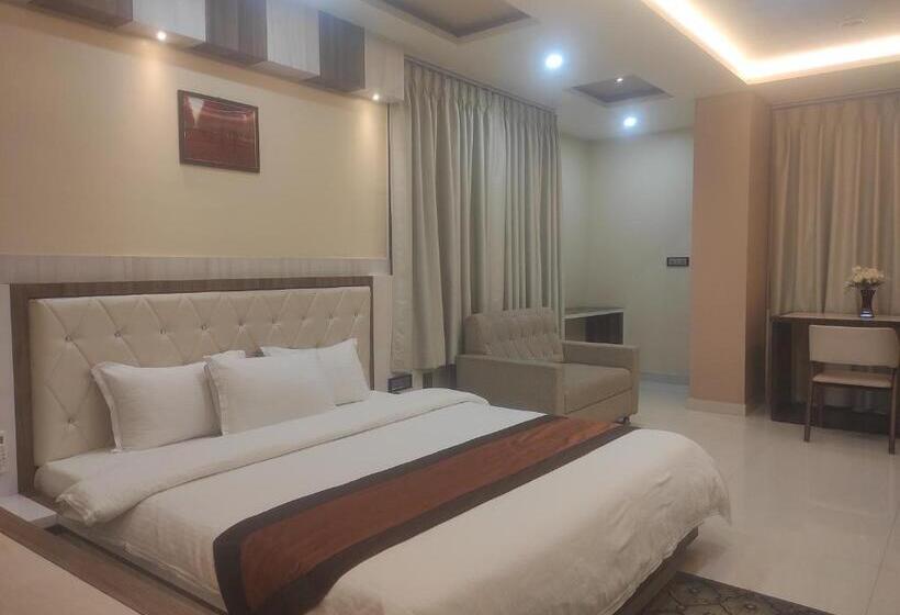 Стандартный Номер Кровать Кинг, Lee Palace