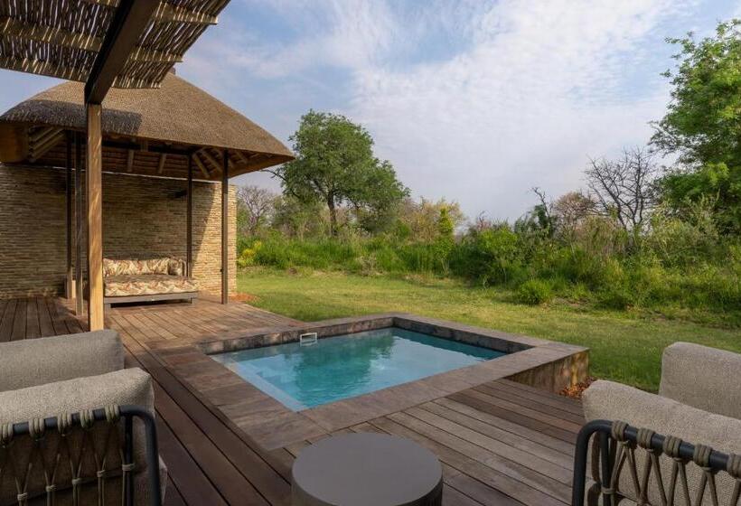 Люкс Премиум, Radisson Safari Hotel Hoedspruit