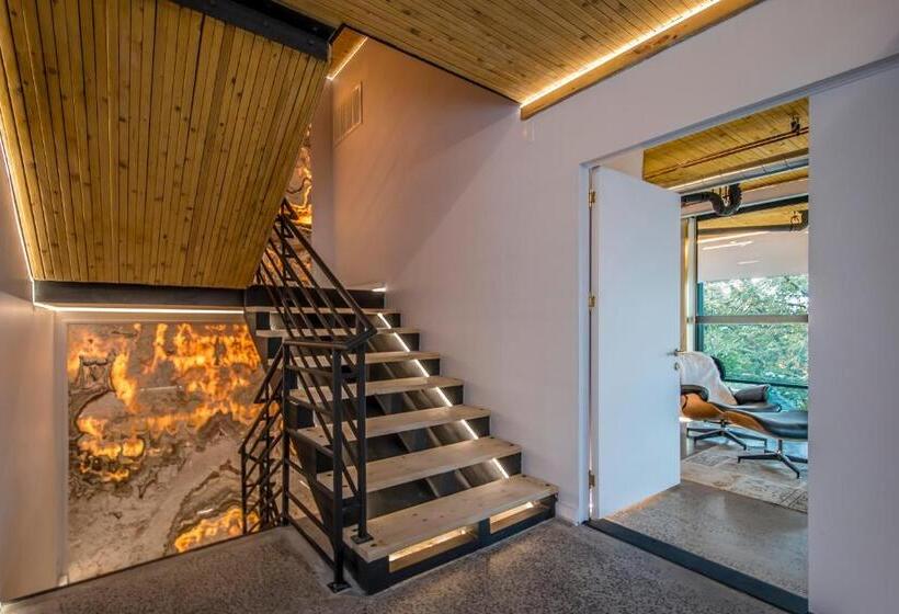 バルコニー付きスタンダードルーム, Luxury Bnb   Halifax Rooftop