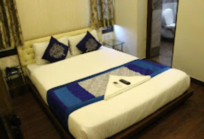 스탠다드 룸 킹사이즈 침대, Balaji Patna Bihar