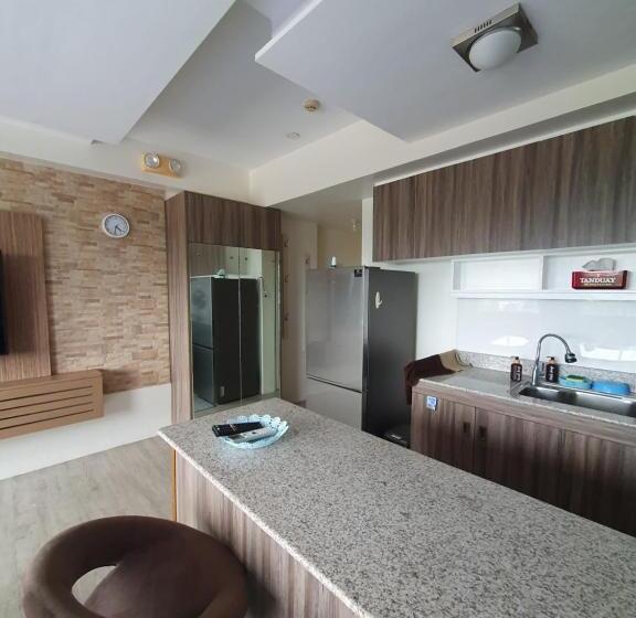 패밀리 룸, Amaia Steps Capitol Central N814
