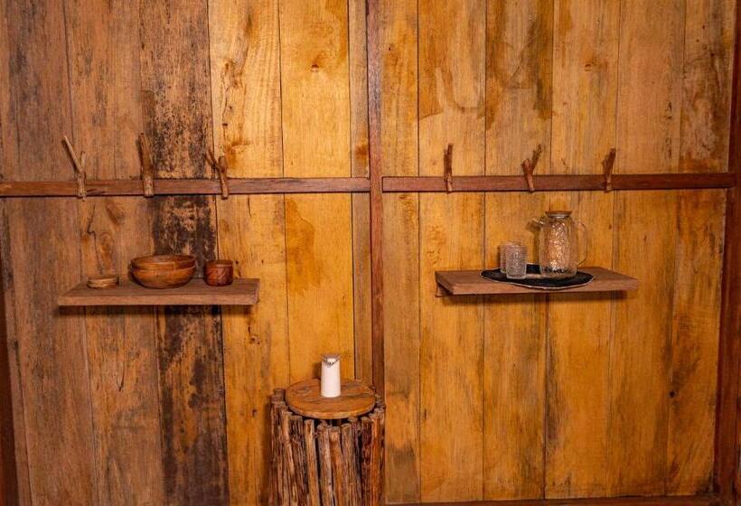 Номер Стандарт Вид на Озеро, Aparthotel Ayahuaska For Solo Travelers