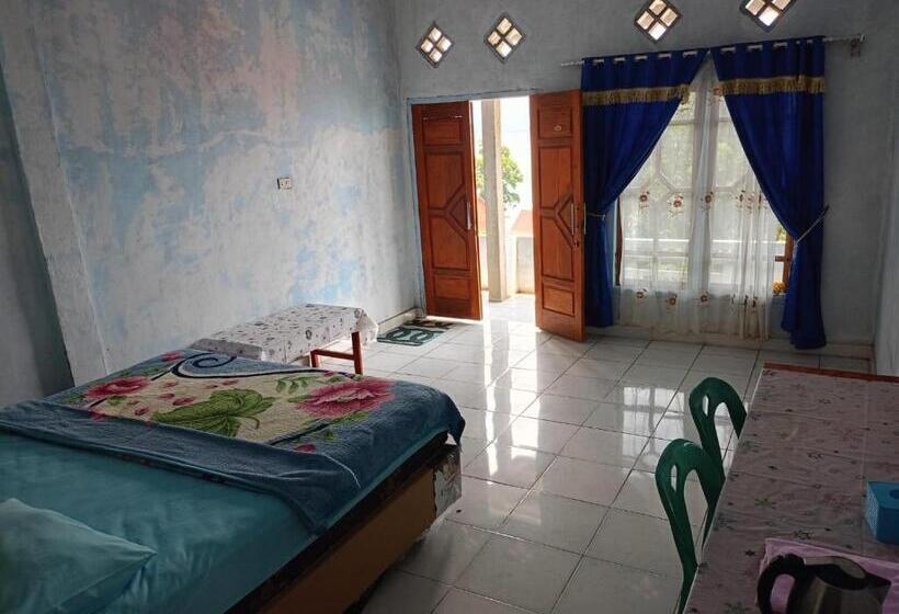 Номер Deluxe, Oyo 93241 Hotel Puri Azzura Danau Ranau