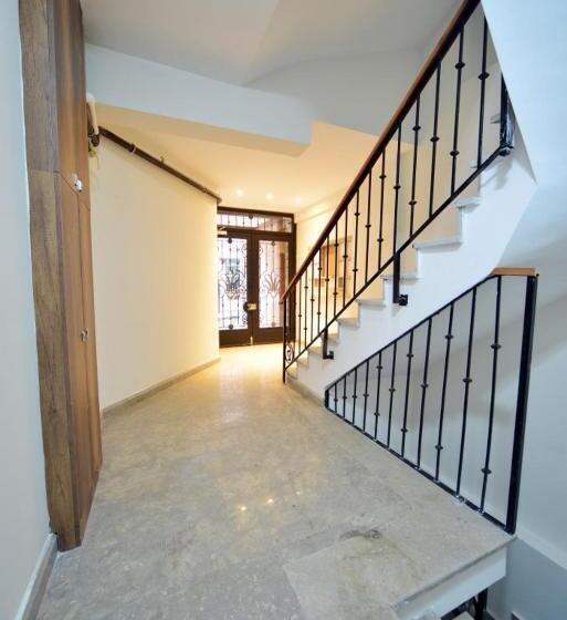 复式套房, Saygın Apartments