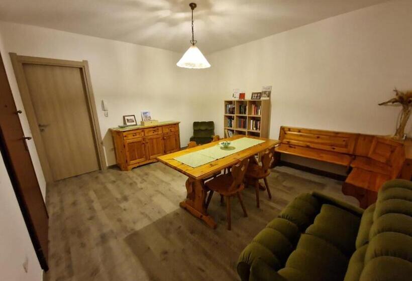 Номер Стандарт, Casa Made