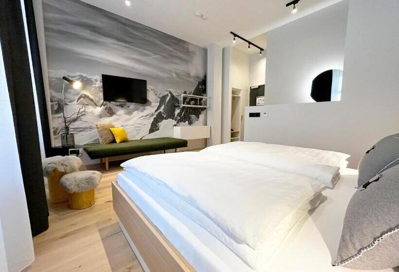 Номер Deluxe, Mariandl Am Berg