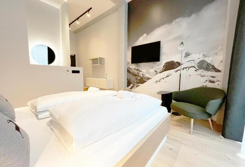 Номер Deluxe, Mariandl Am Berg