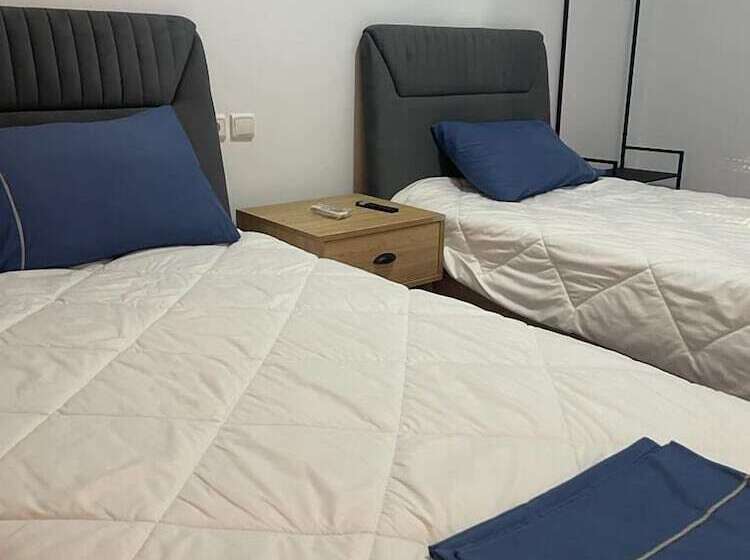 Chambre Economy, Banasa Center