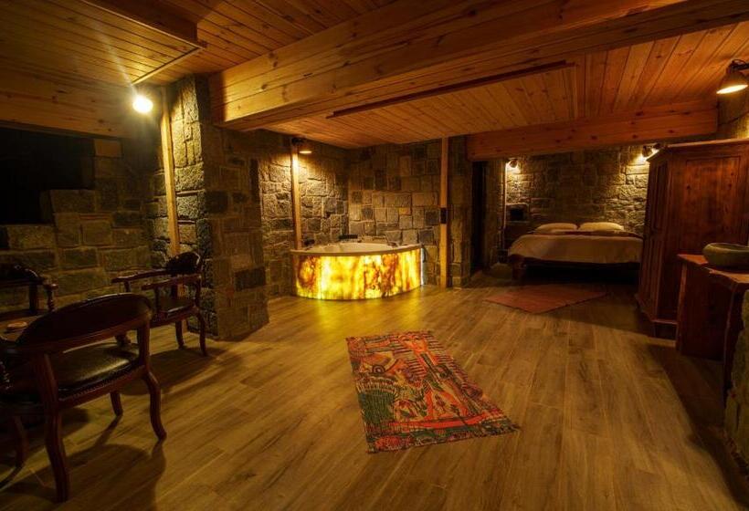 اتاق استاندارد, Hobbit Chalet