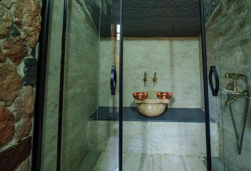 اتاق استاندارد, Hobbit Chalet