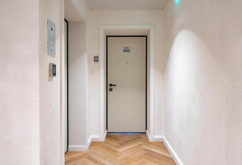 Balkonlu Standart Stüdyo, Novos Apart