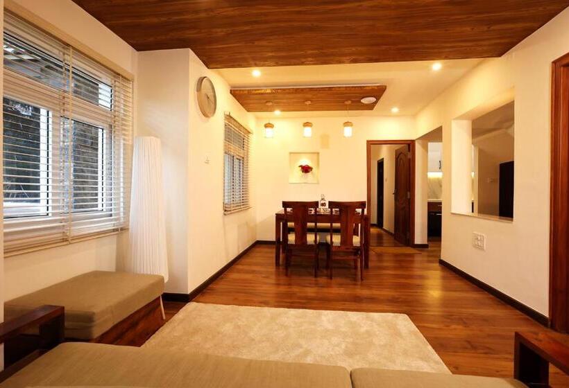 Семейный Номер Вид на Горы, Green Wood Hill Cottage
