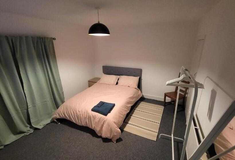 デラックスルーム, North London Property
