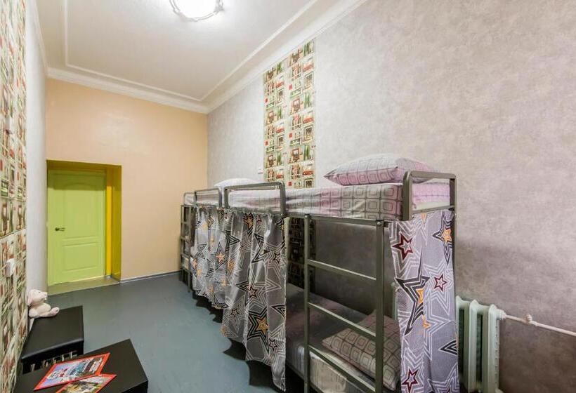 تختخواب در اتاق مشترک, Hostel Vokzalnaya