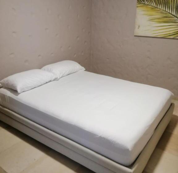 Номер Стандарт Совместная Ванная, Capitel Hostel