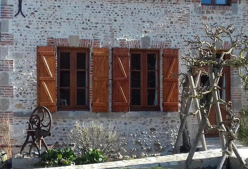 Семейный Номер, Ferme De Charme Avec Chambre Indépendante, Parking Privé Et Prêt De Vélos   Fr 1 590 411