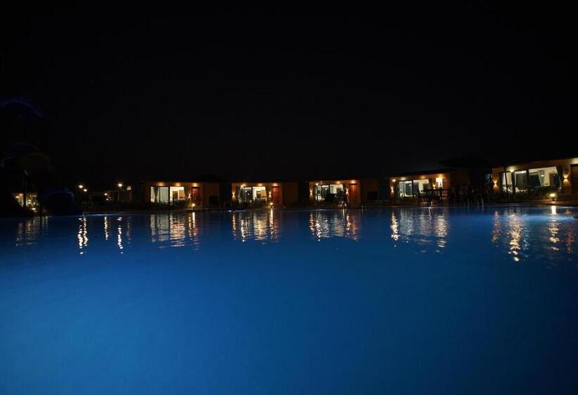 Студия Стандарт, Skd Resort And Club