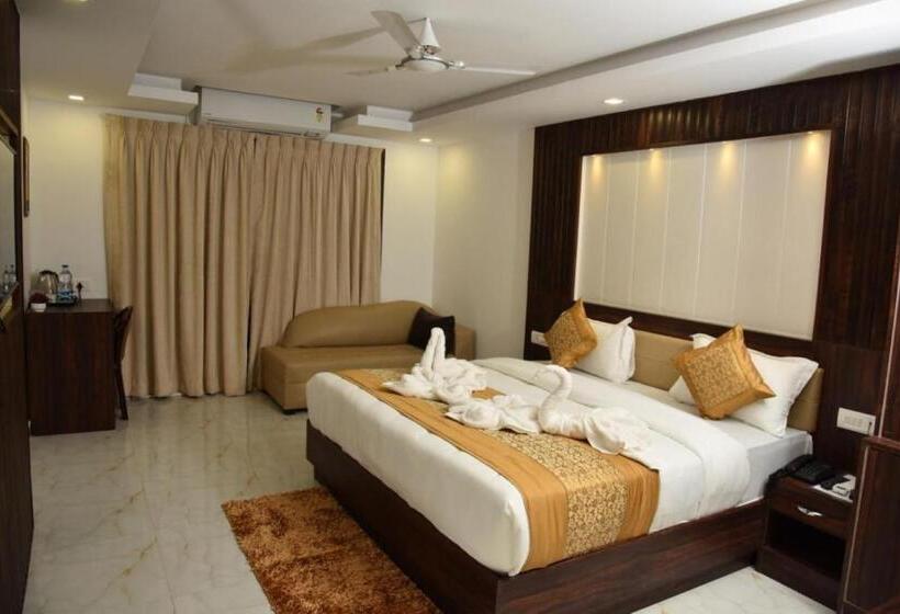 Номер Deluxe, De Falcon Beach Goa Candolim